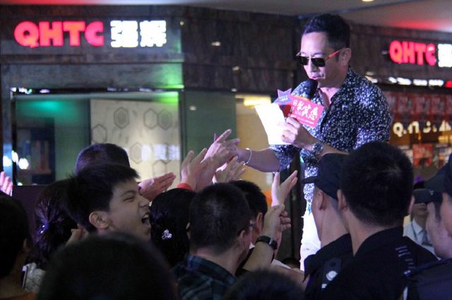 乌迪内斯遭遇血洗，场面一度失控